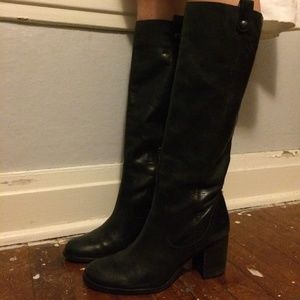 Vince Camuto Vo-Gianna Boots